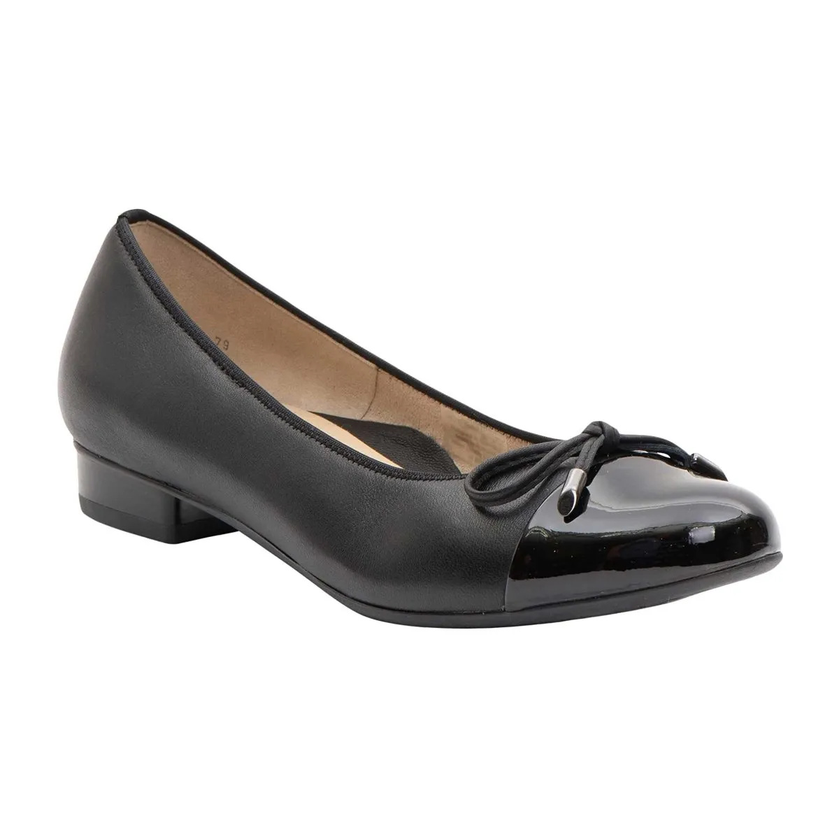 Ara Women's Belinda Leather/Patent Tip Black