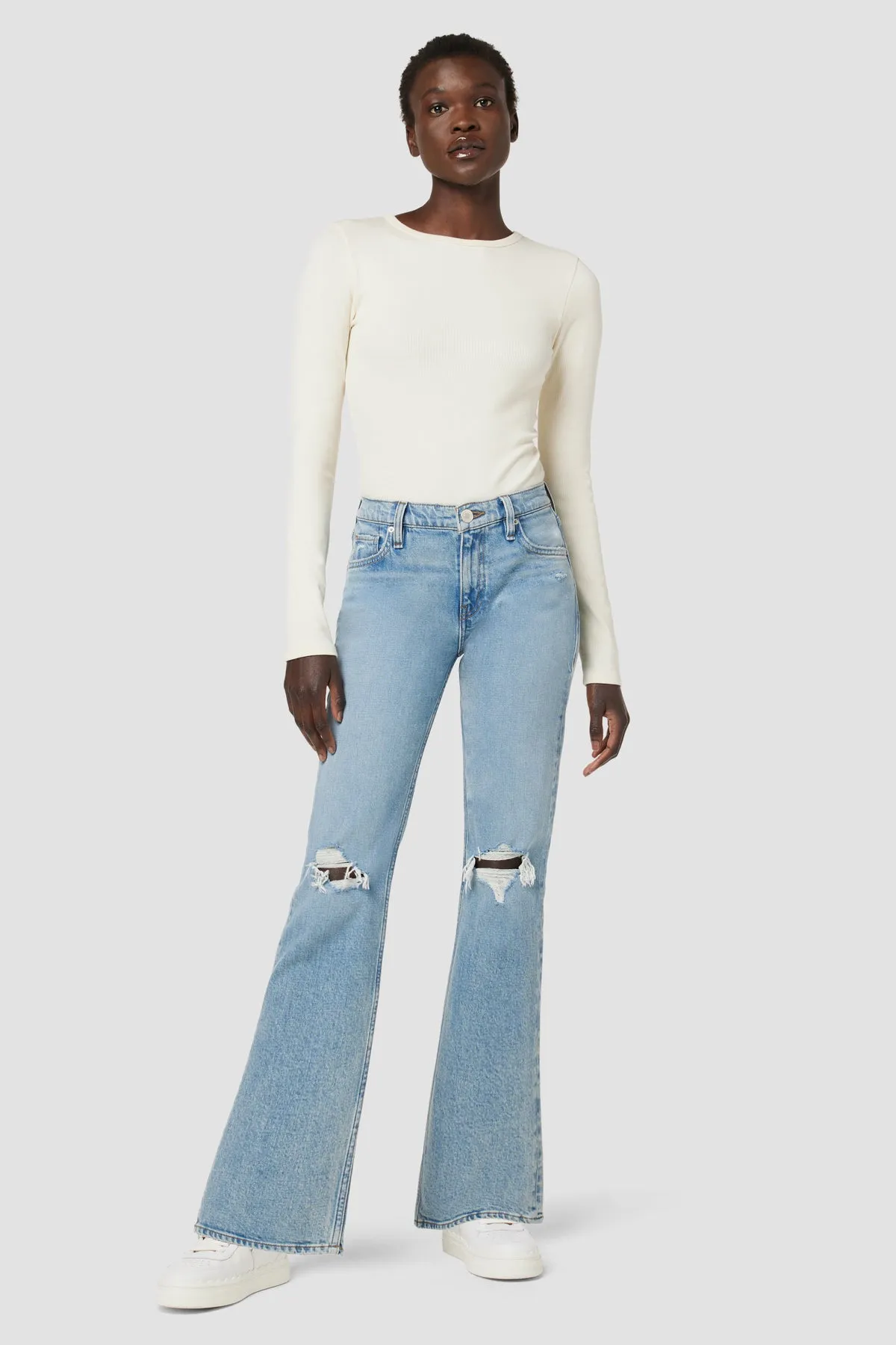 Farrah Mid-Rise Barefoot Bootcut Jean